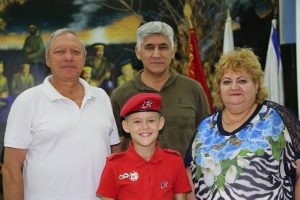 Астраханские патриоты на торжественном мероприятие «И на Тихом океане свой закончили поход»